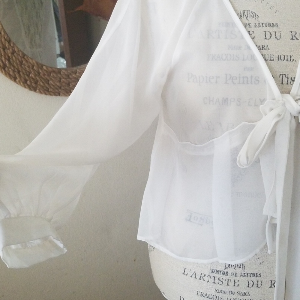 Blouse - Picture 2 of 5